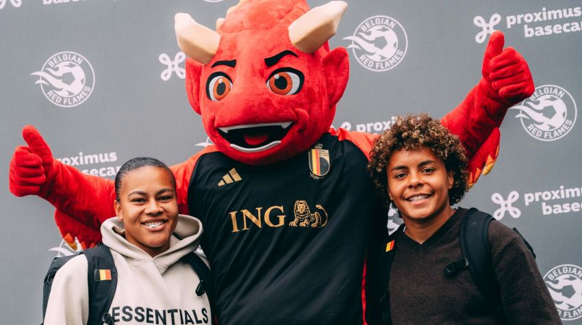 插图4–红色火焰抵达比邻星大本营–比利时球队中文站